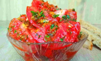 Помидоры по-корейски. Ну очень вкусно!