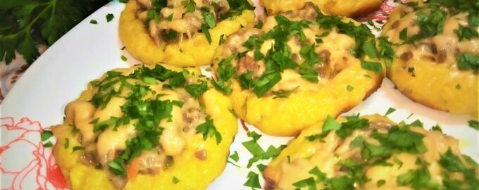 Блюдо из отварного картофеля, или что приготовить из остатка картофельного пюре.