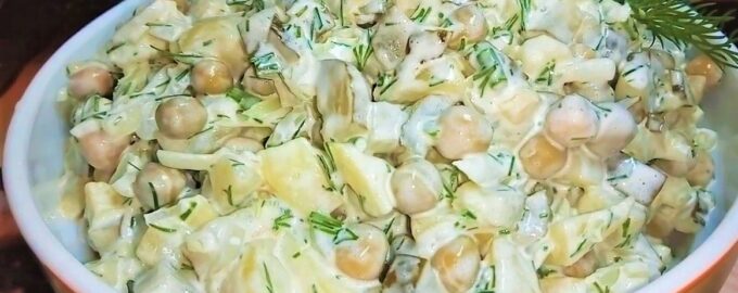 Вкусный салат из простых продуктов
