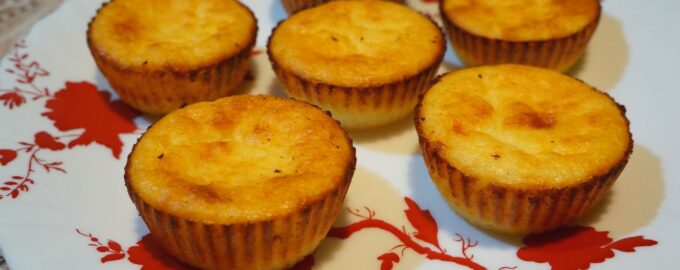 Нежные сырники с манкой в духовке