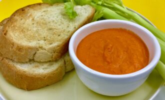Диетический соус из запеченного перца (постный)
