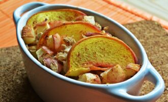 Запеченная каша с персиками