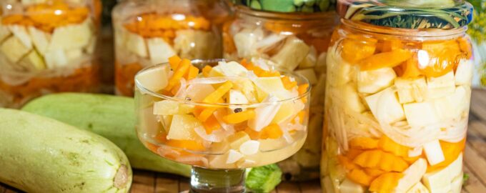 Маринованные хрустящие кабачки на зиму