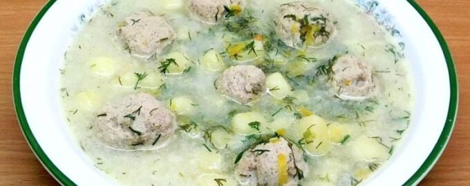 Суп с фрикадельками и картофелем