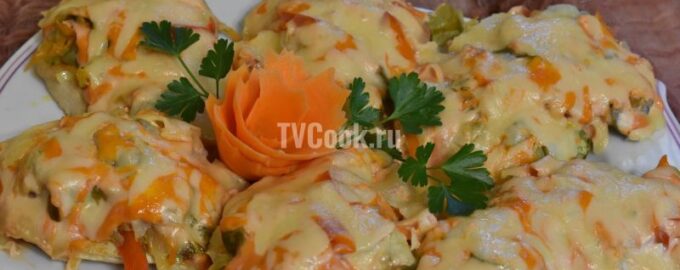 Запеченное куриное филе с овощами