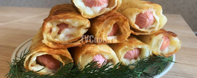 Сосиски в лаваше в картофельно-сырной шубке