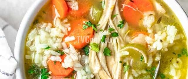 Куриный суп с рисом и овощами