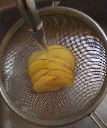 промываем картофель