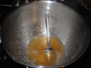 Растворяем желатин в воде