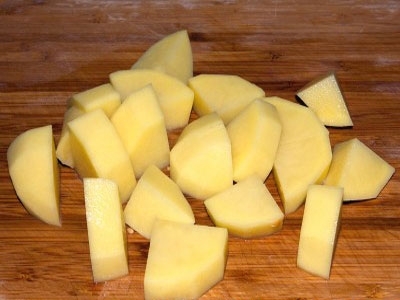 нарезанный картофель
