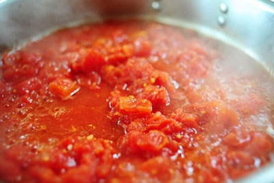 помидоры на сковороде