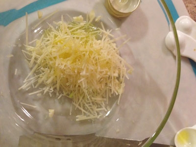 сыр с чесноком и маслом
