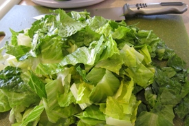 измельчаем салатный лист