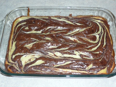 готовый пирог из шоколада и творога