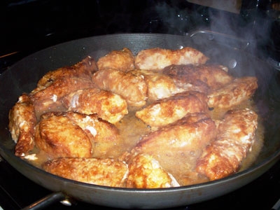 курица жаренная на сковороде