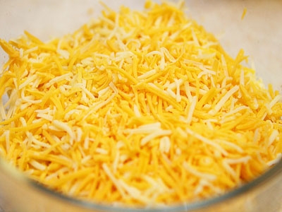 сыр в миске