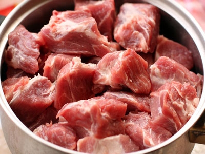 мясо в кастрюле
