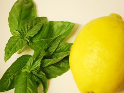 лимон и базилик