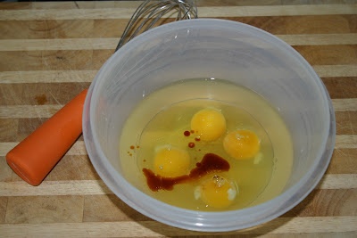 яйца и ванильный экстракт