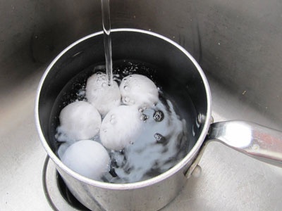 яйца в воде