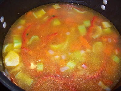 кастрюля с супом