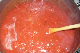 варим томатную смесь