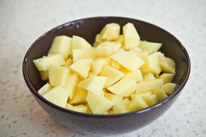 картофель в миске