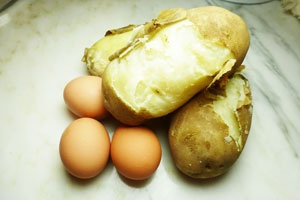 яйца и картофель