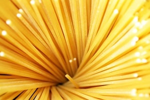 сырые спагетти