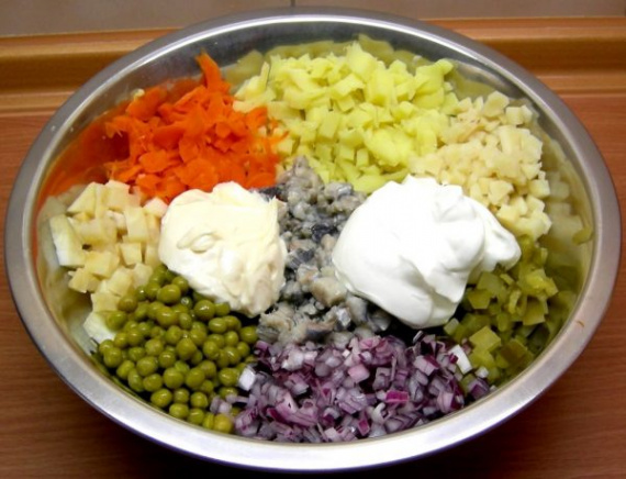 ﻿Салат из сельди с овощами