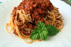 спагетти по-болонски