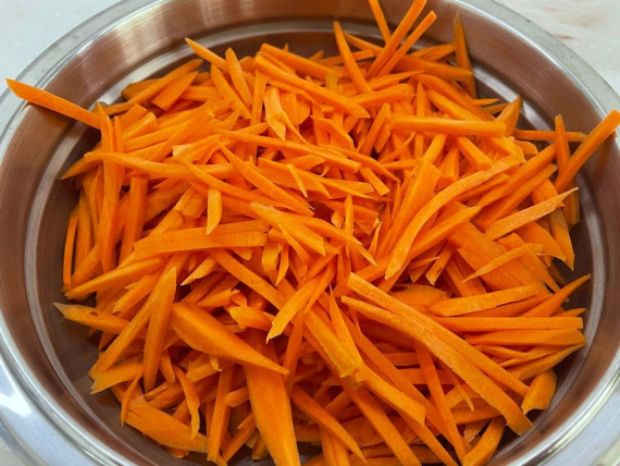 Морковь нарезаная соломкой