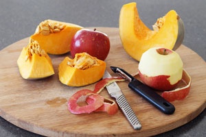 подготовка яблок и тыквы