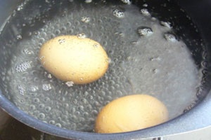 яйца в воде