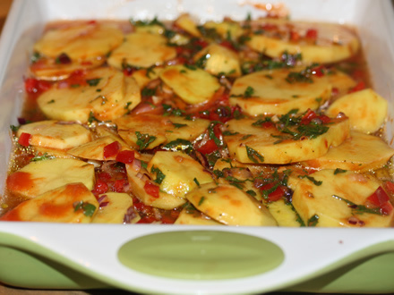 Котлеты с картошкой в соусе в духовке - 13 пошаговых фото в рецепте