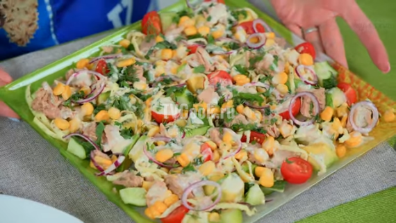 Салат из тунца с кукурузой и авокадо — пошаговый рецепт с фото и видео
