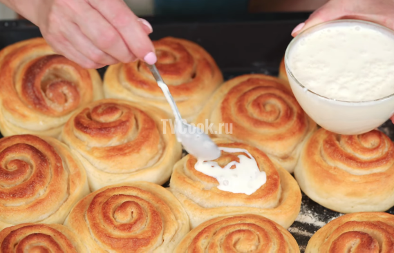 Сладкие булочки с корицей «Синнабон» — пошаговый рецепт с фото и видео
