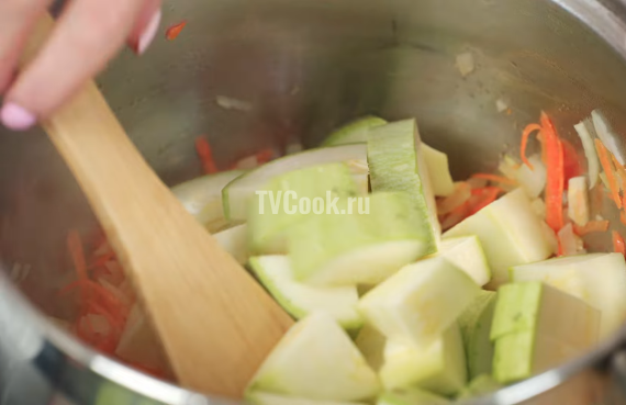 Суп-пюре из молодых кабачков на мясном бульоне — пошаговый рецепт с фото и видео