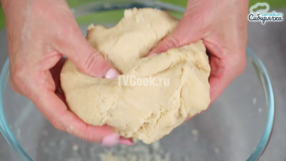 Песочный пирог с вишней и сметанной заливкой — пошаговый рецепт с фото и видео