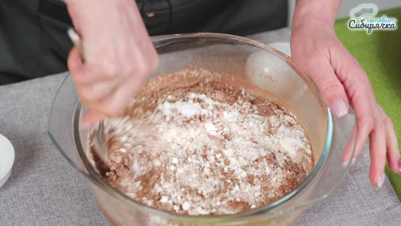Вишневый заливной пирог из шоколадного теста с вишней — пошаговый рецепт с фото и видео