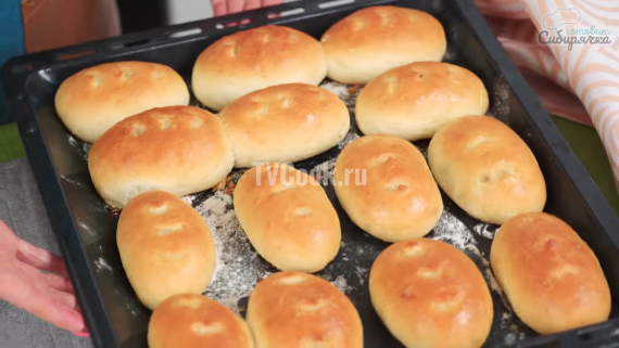 Пирожки-расстегаи с рыбно-рисовой начинкой — пошаговый рецепт с фото и видео
