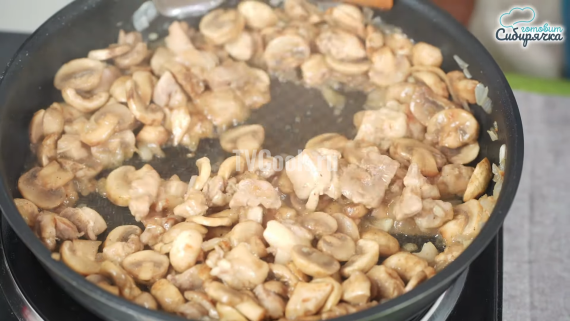 Лоранский пирог с курицей и грибами со сметаной — пошаговый рецепт с фото и видео