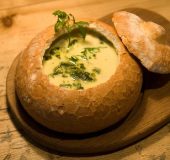 Грибной суп в хлебе