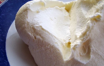 Итальянский сыр маскарпоне можно приготовить в домашних условиях