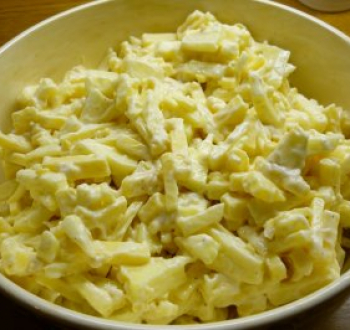 Бранденбургский сырный салат