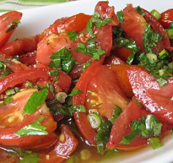 Остренькие и ароматные помидоры по-корейски превзойдут своим вкусом и ароматом все ваши ожидания!