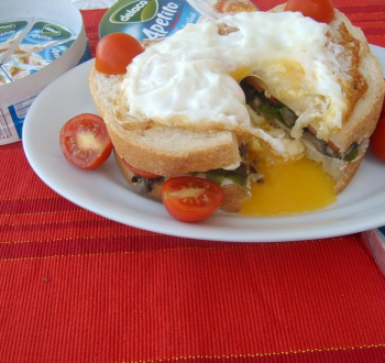 Бутерброд с сыром и грибами