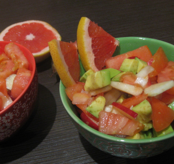 Салат с авокадо и грейпфрутом