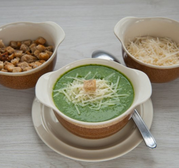 Суп-пюре со шпинатом и брокколи