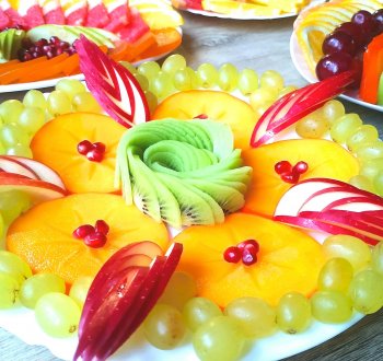 Красивая фруктовая нарезка на Новогодний стол!